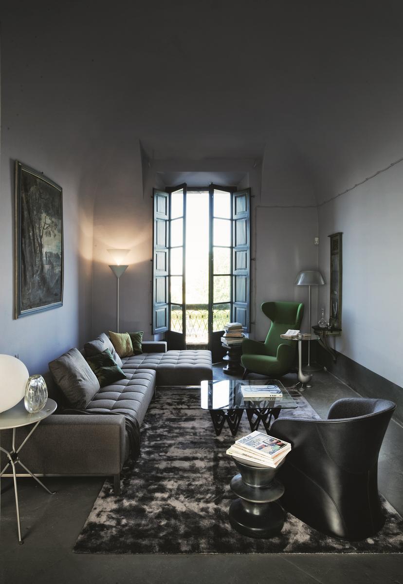 Upholstered easy chair with armrests | Calla by Zanotta