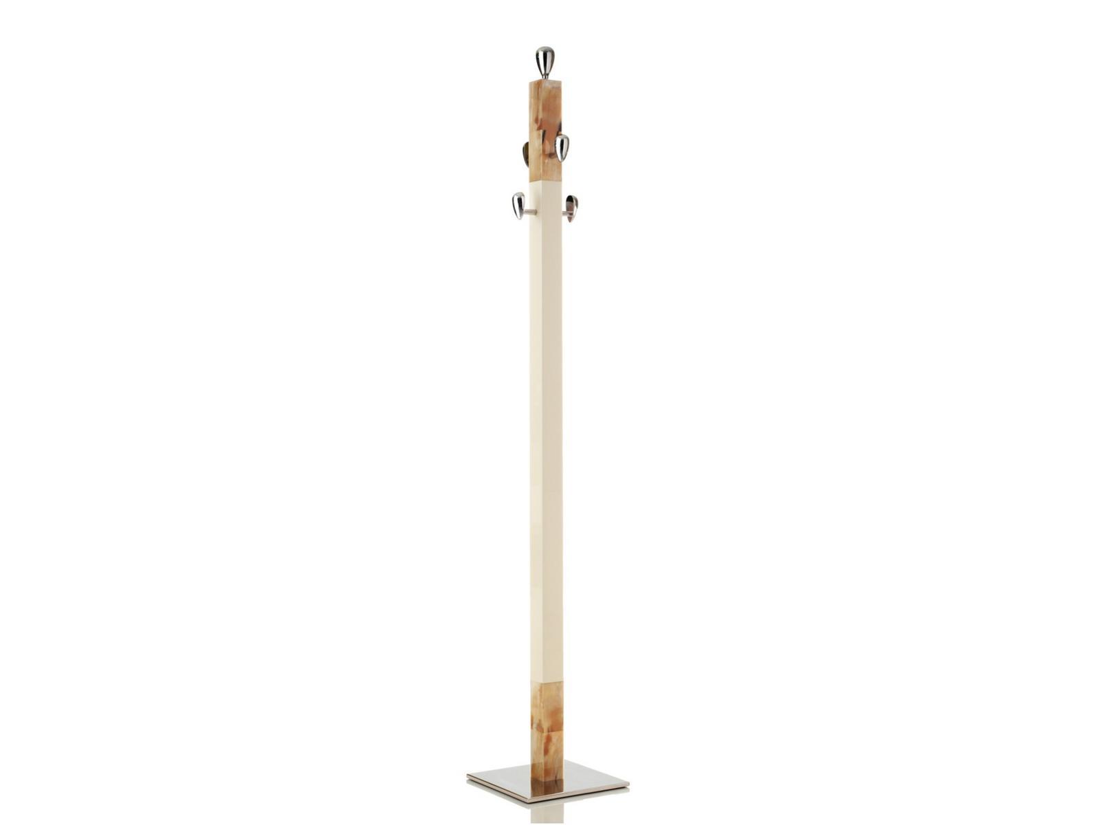 Wooden coat stand with horn inserts | Giglio 1432 by Arcahorn