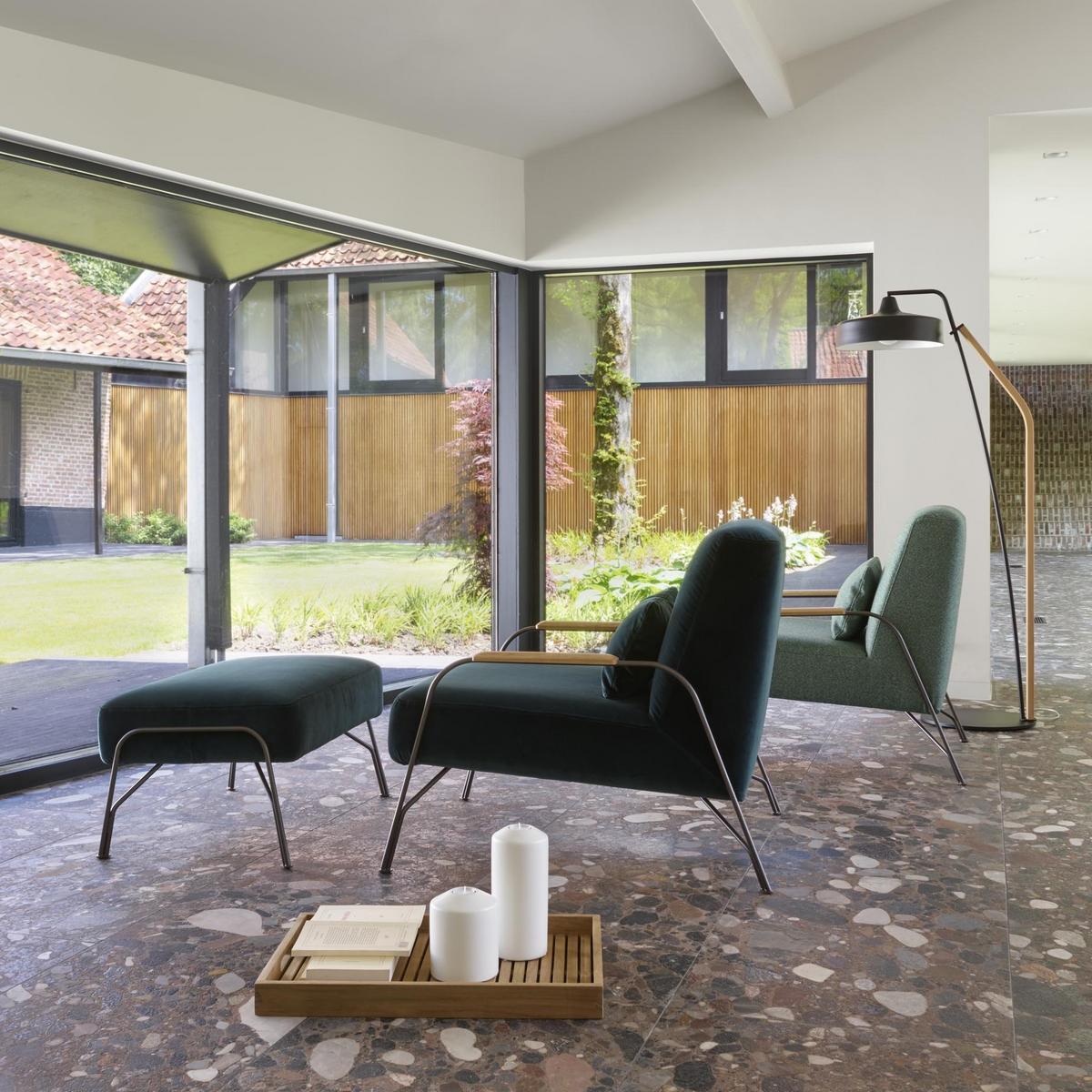 Fabric armchair with armrests | Humphrey by Ligne Roset