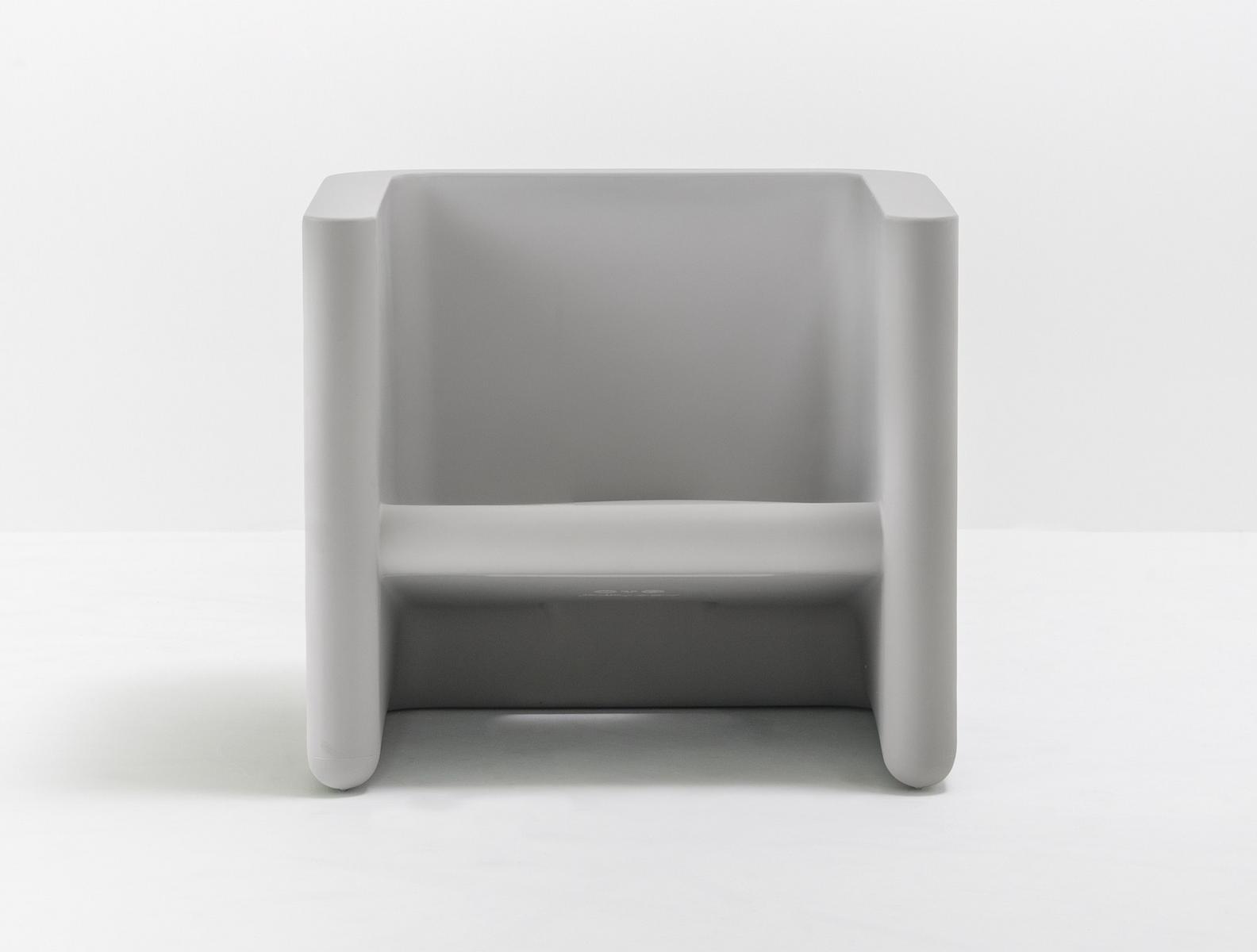 Upholstered fabric garden armchair with removable cover | Sunset 625 by Pedrali