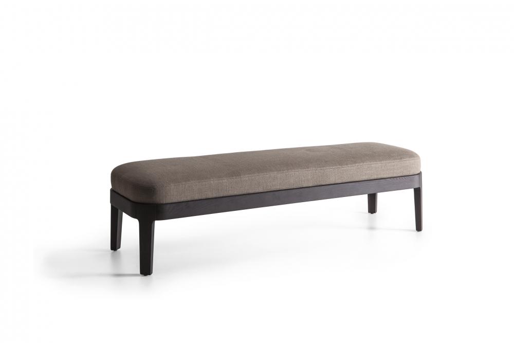 Upholstered fabric bench | Chelsea by Molteni