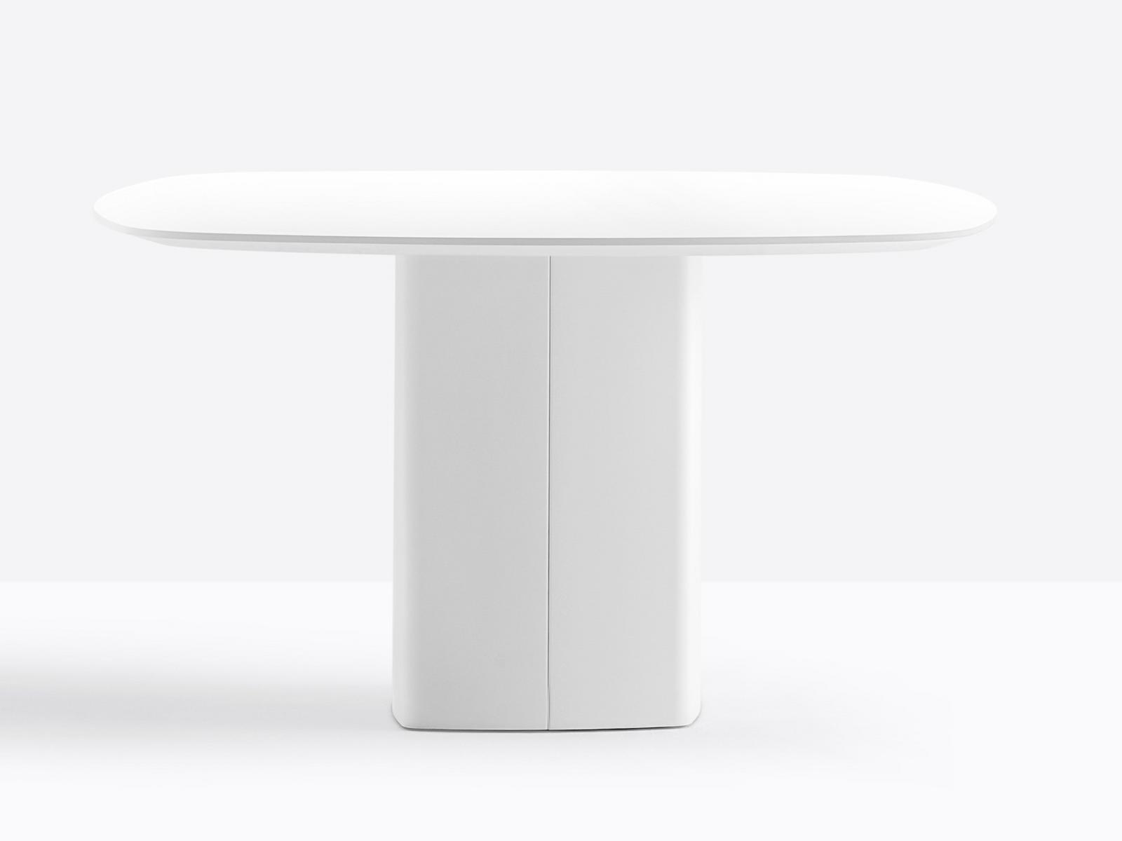 Square steel table | Aero Tae_130x130 by Pedrali