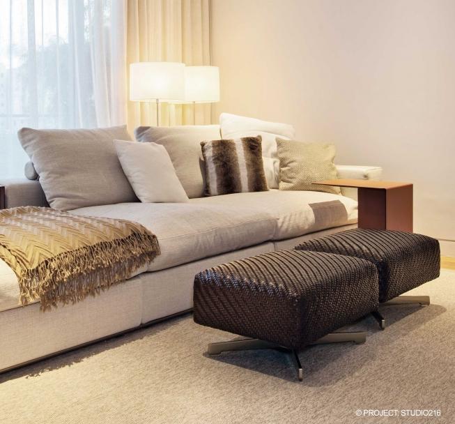 Rectangular tanned leather pouf | Filicudi by Flexform