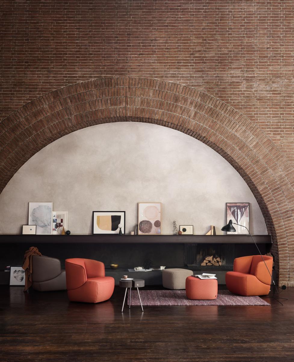 Leather easy chair with armrests | 384 by Rolf Benz