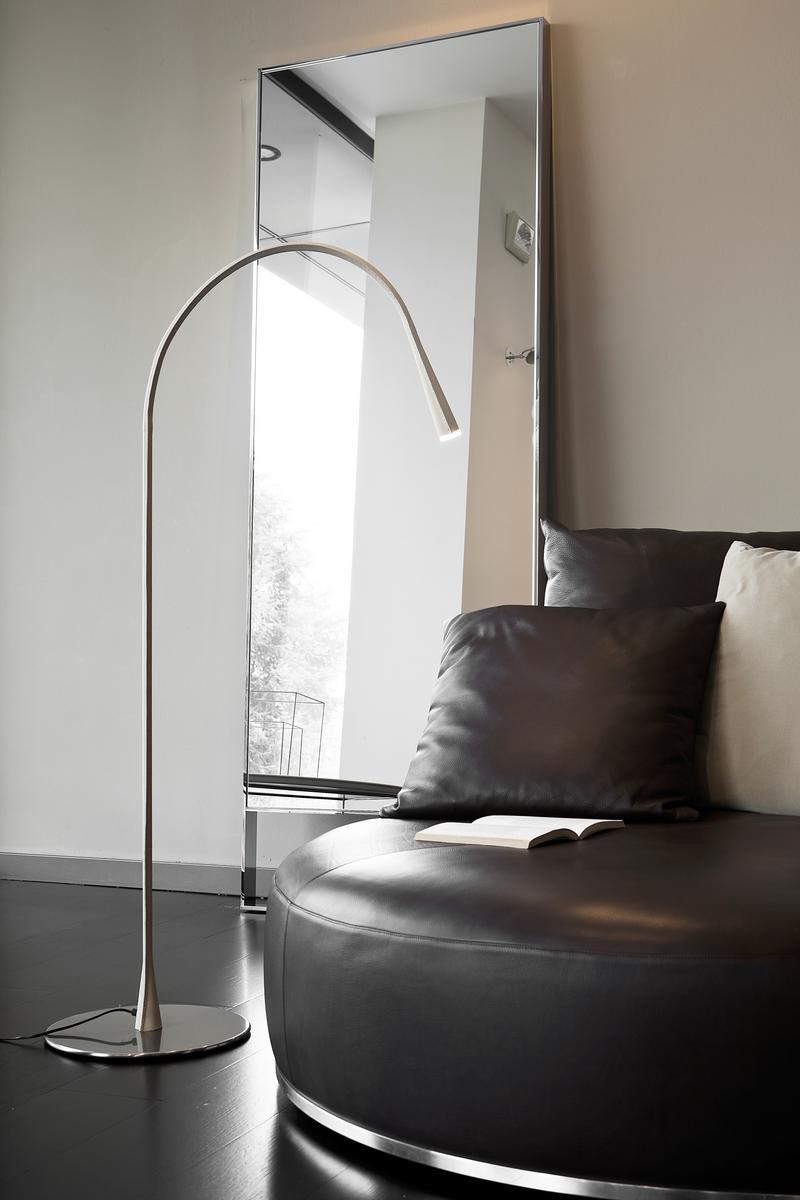 LED floor lamp with swing arm | Flexiled by Contardi