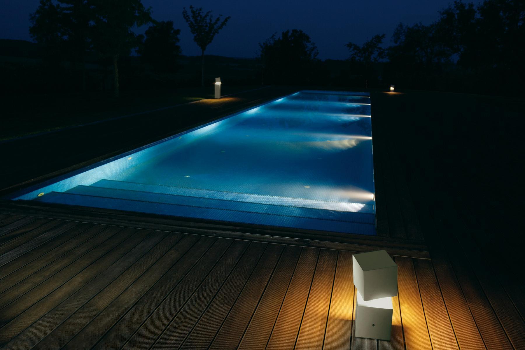 LED bollard light for Public Areas | Break by Vibia