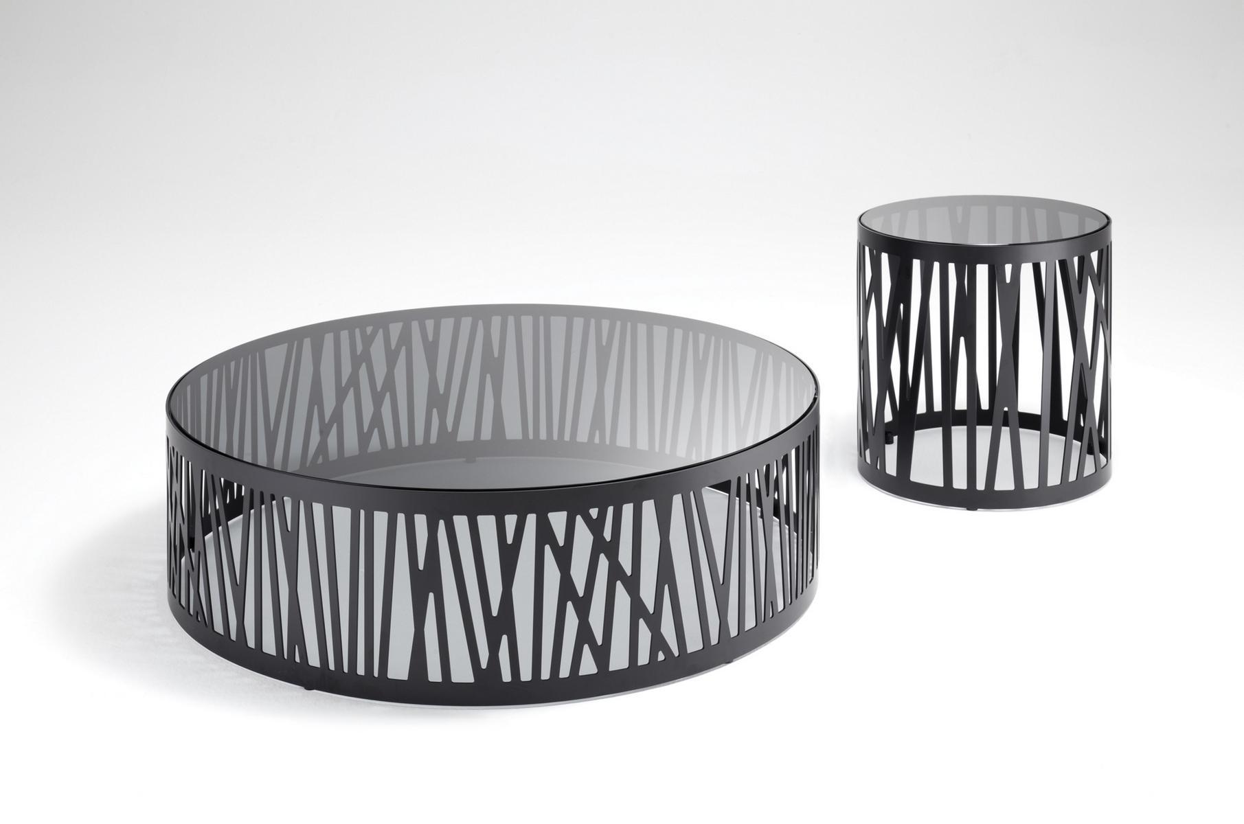 Round glass and steel coffee table | 8330 by Rolf Benz