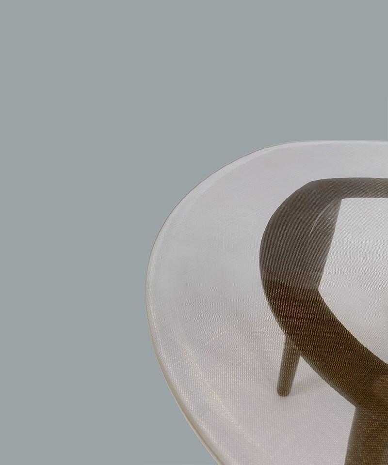 Low coffee table for living room | Shield by Borzalino