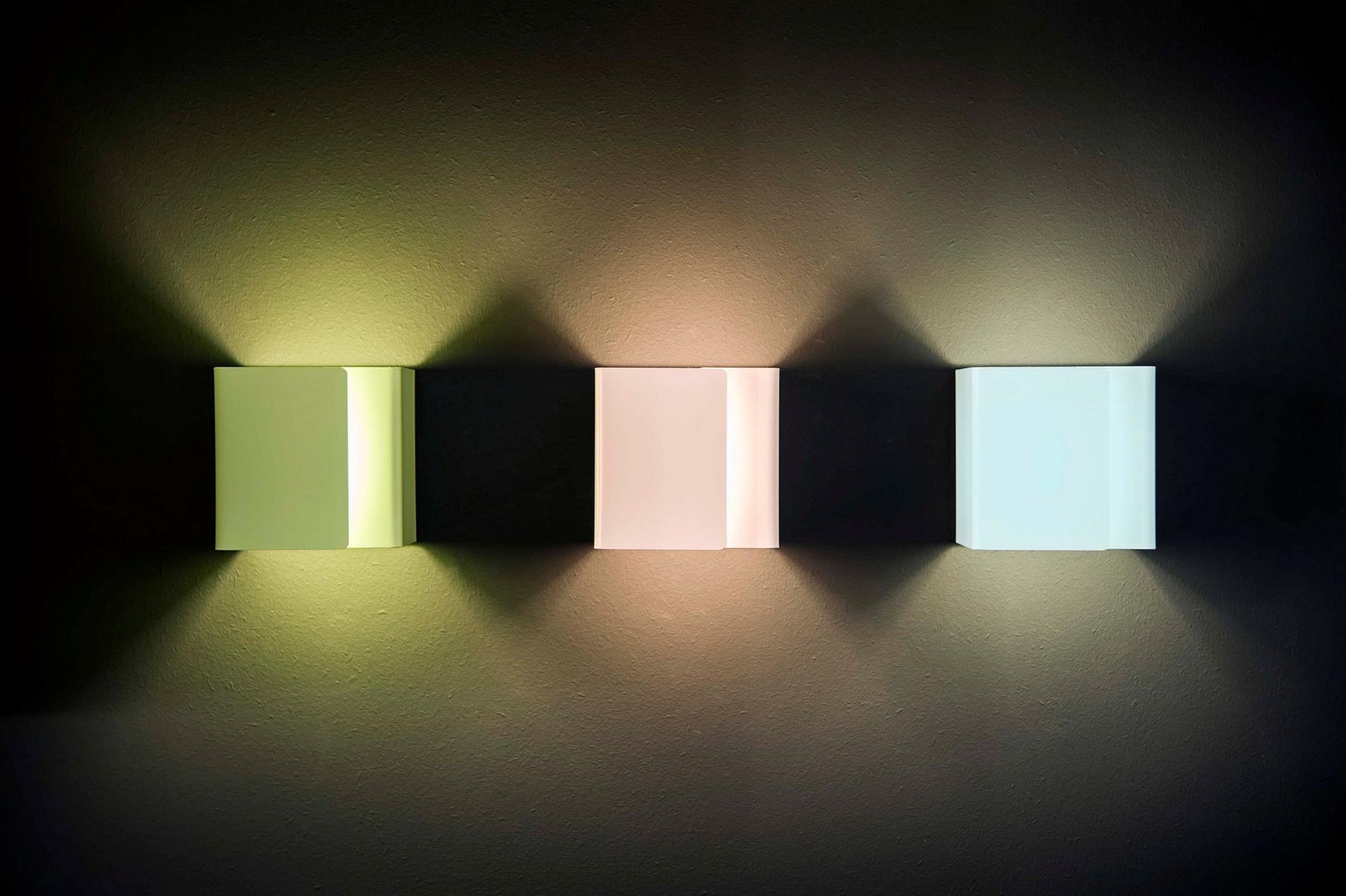 Direct-indirect light aluminium wall light | Ding by Dark