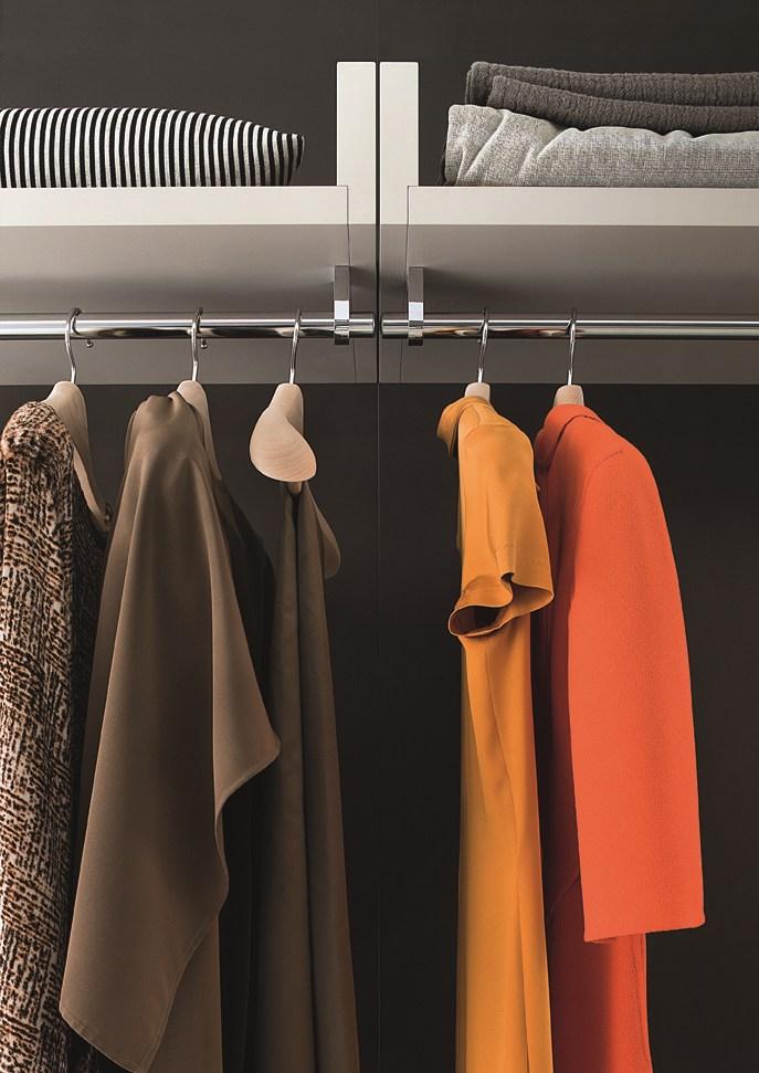 Sectional custom walk-in wardrobe | Novenove by Lema