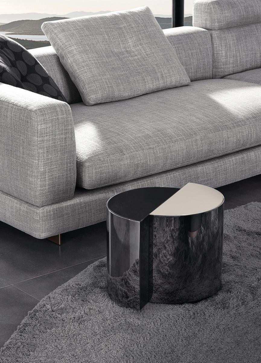 Coffee table | Shields by Minotti