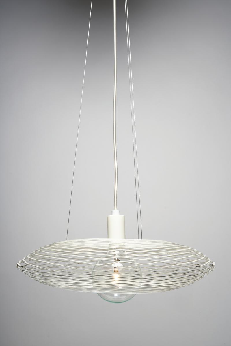 Direct light metal pendant lamp | Net by Zava