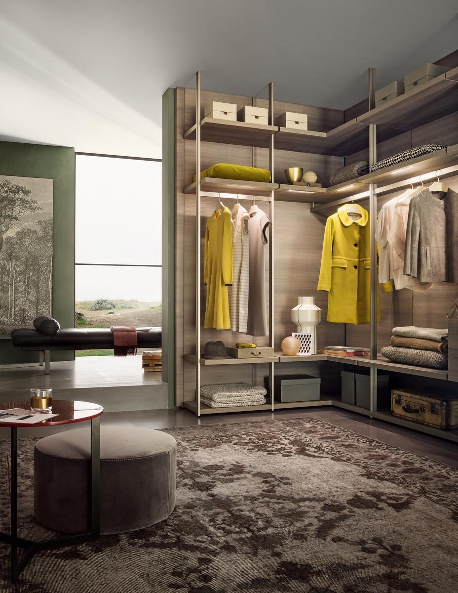 Sectional custom walk-in wardrobe | Hangar by Lema