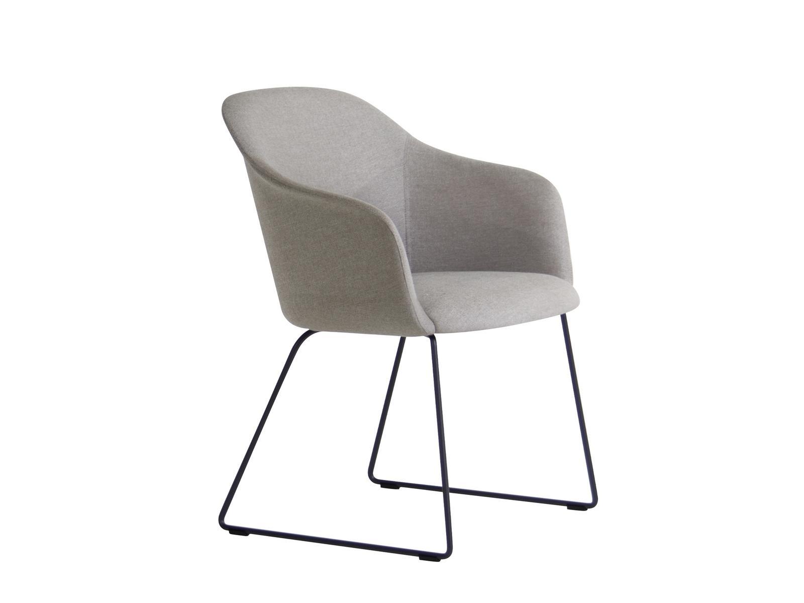 Sled base fabric easy chair with armrests | Lyz 918 Psli by Potocco