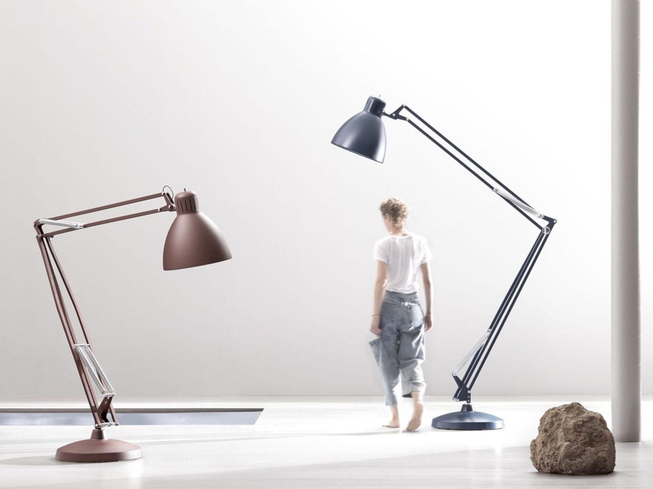 LED adjustable aluminium floor lamp | Jj Big Floor Outdoor by Leucos