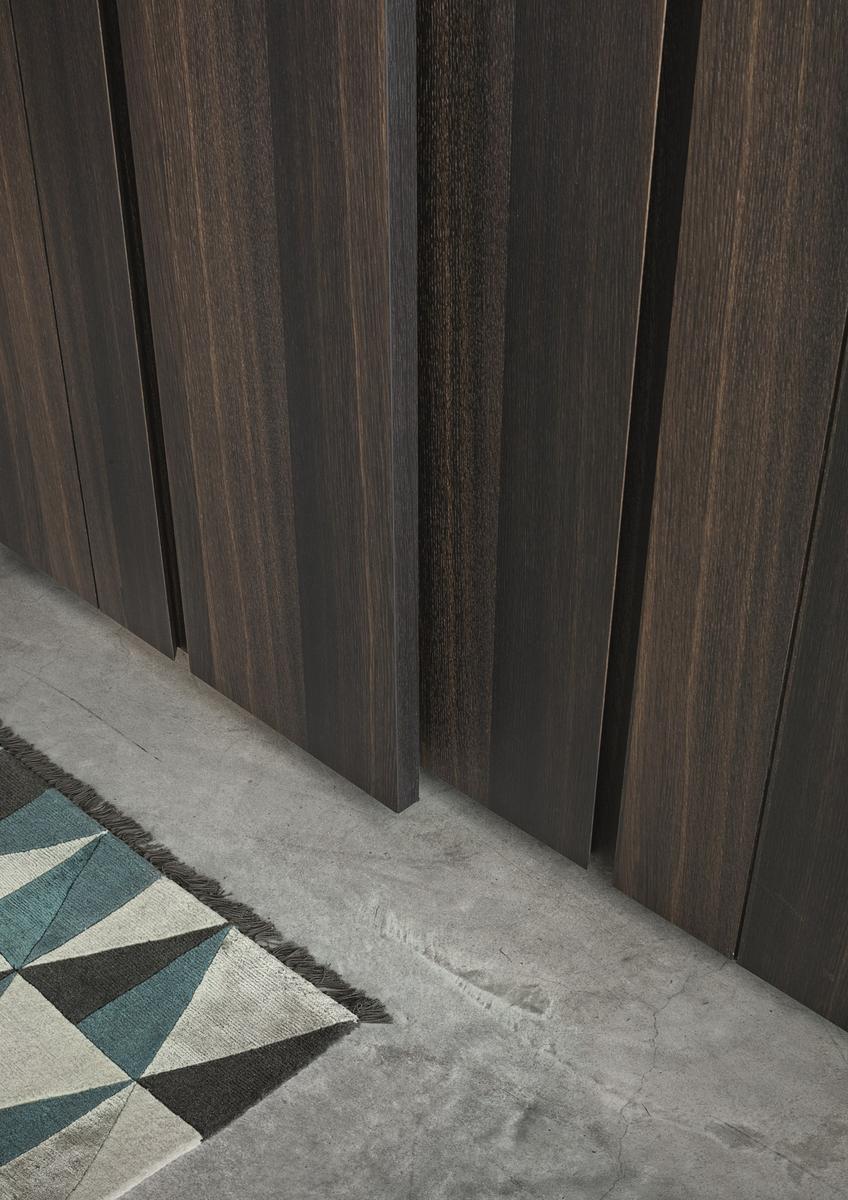 Wardrobe with coplanar doors custom | Naica by Lema