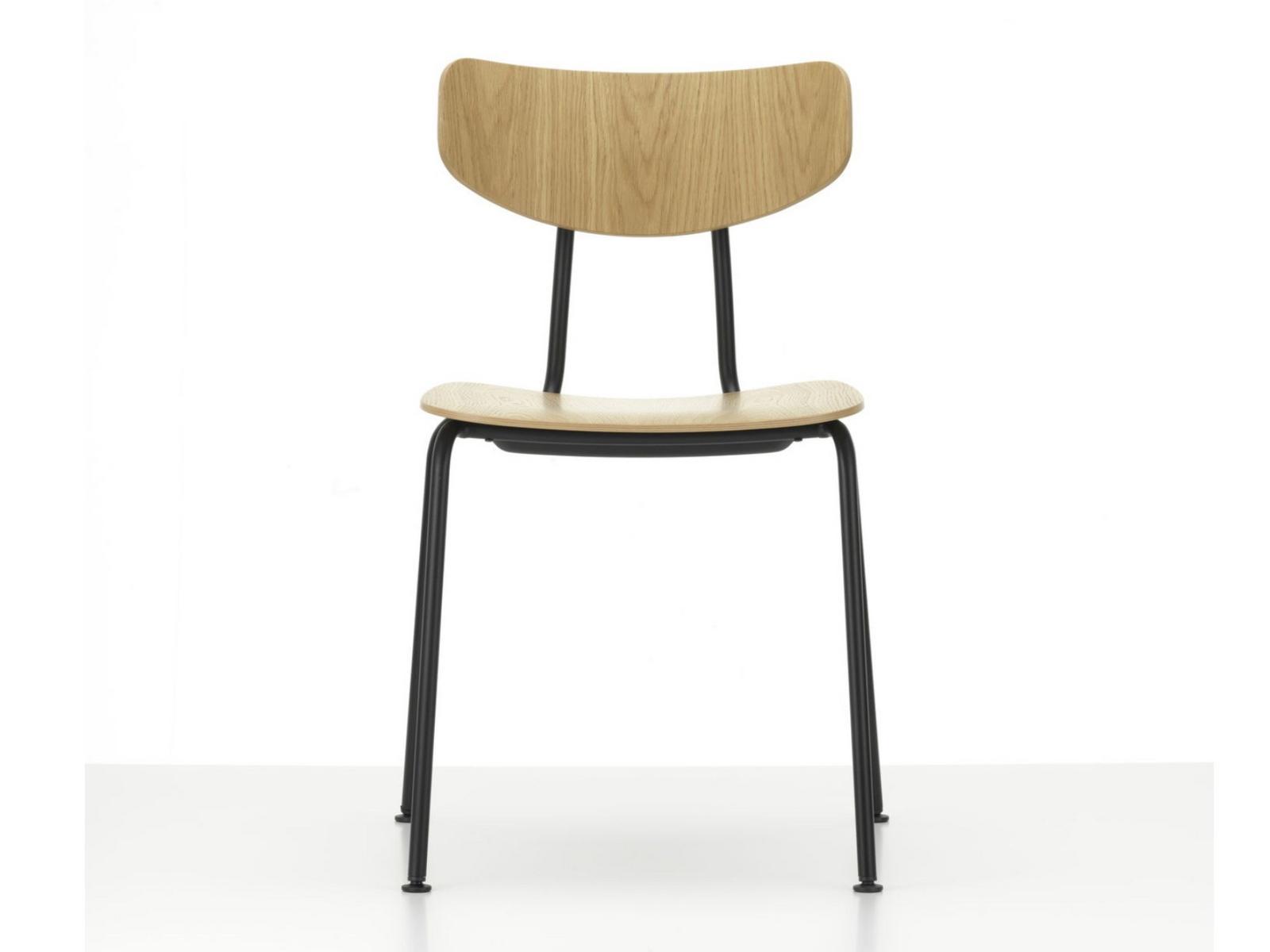 Stackable open back oak chair | Moca by Vitra