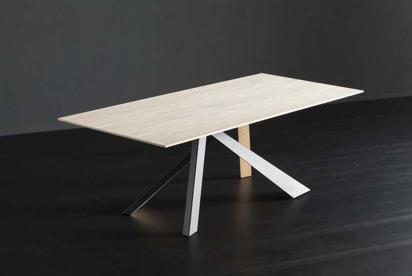 Rectangular oak dining table | Barcellona + Metal/legno by Altacorte