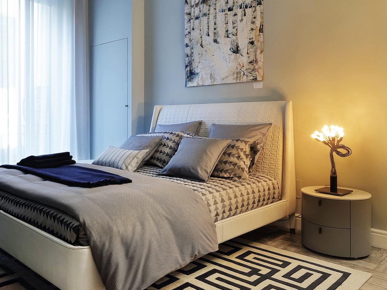 With swing arm table lamp | Bonsai by Catellani & Smith