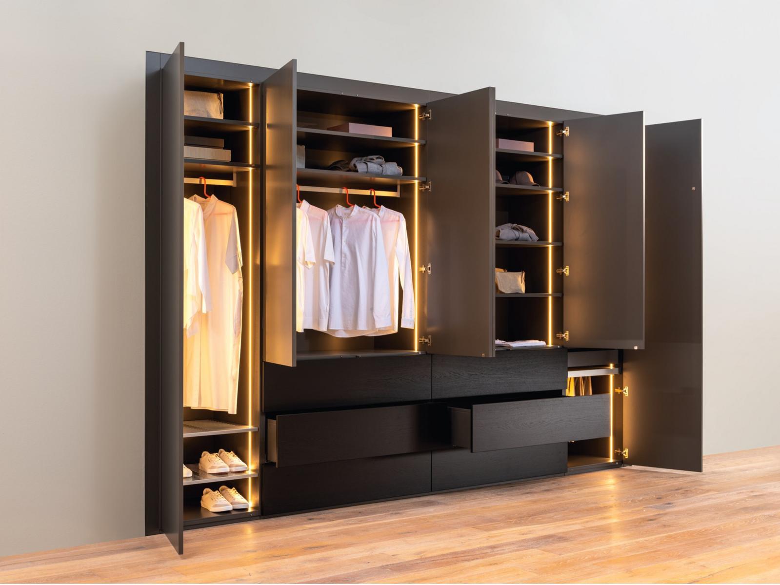 Wooden wardrobe with drawers | 9200 Stretto by Rolf Benz