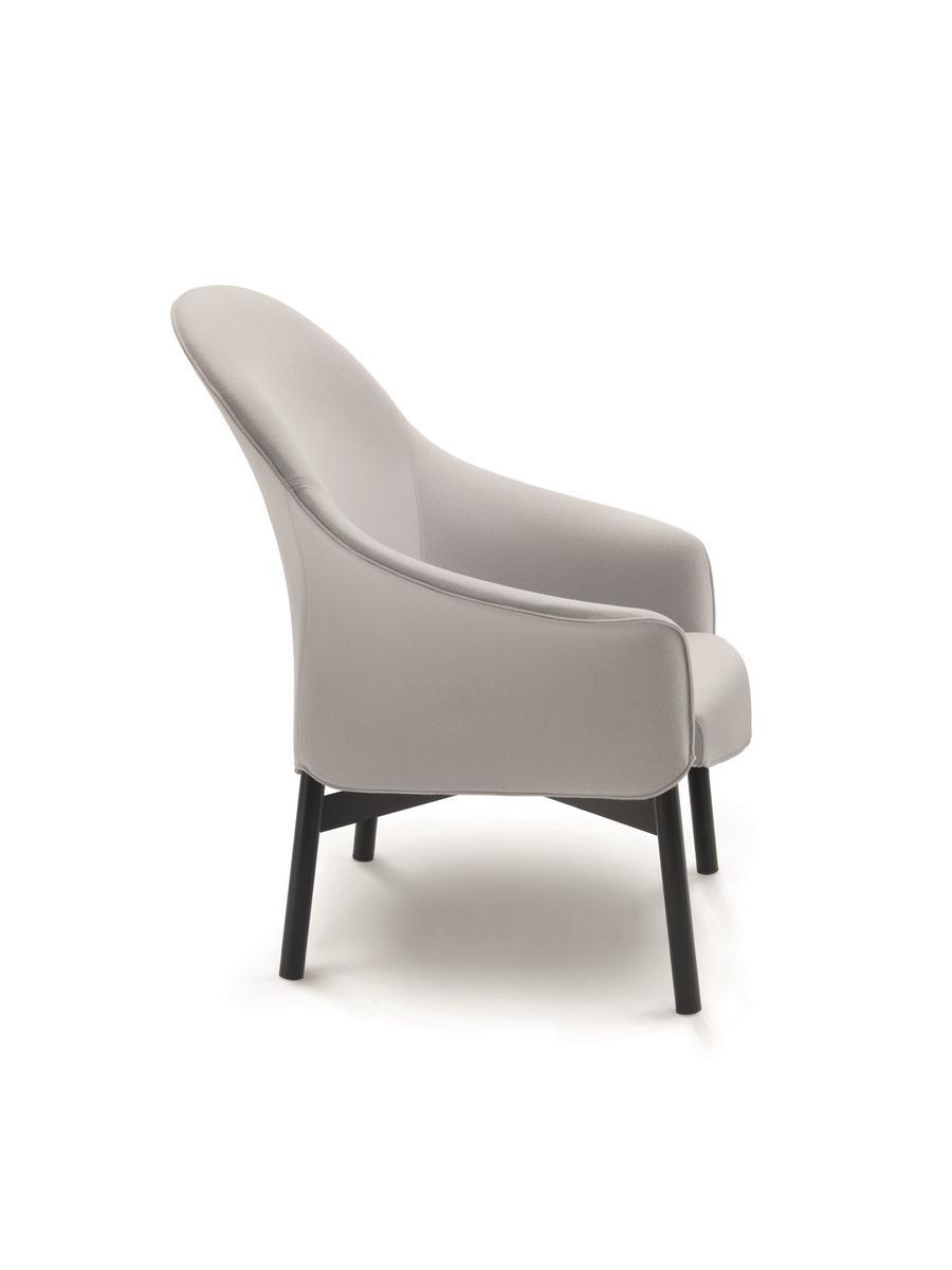 Fabric easy chair with armrests | Gloria High by Arflex