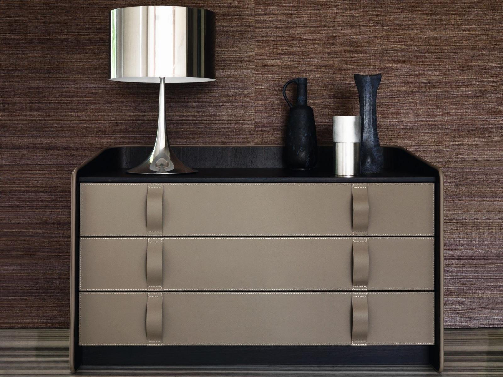 Leather chest of drawers | Gentleman by Flou