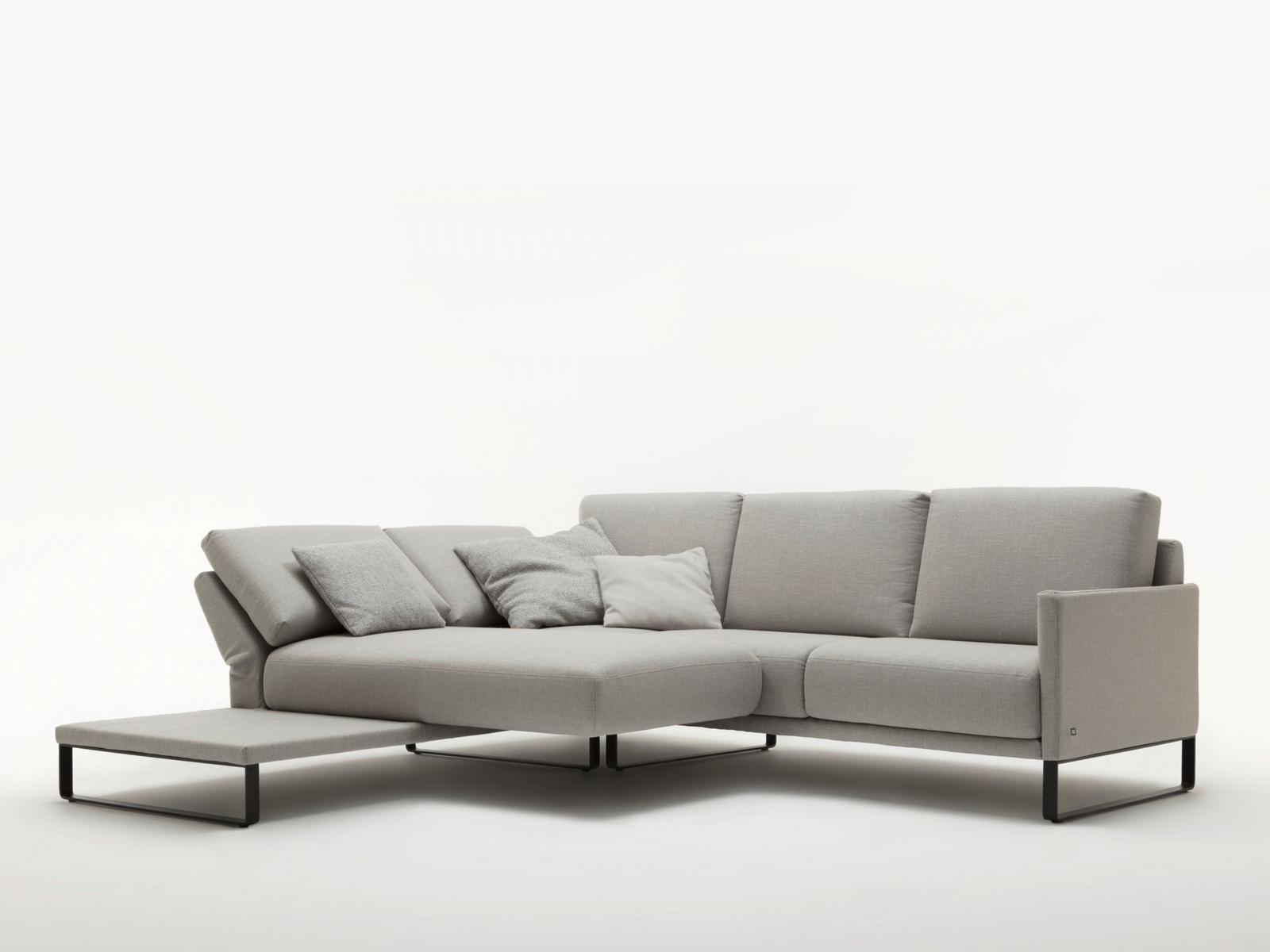 Sled base sectional fabric sofa with chaise longue | 009 Cara by Rolf Benz