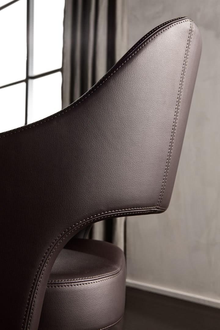 Velvet chair with armrests | Adria by Cantori