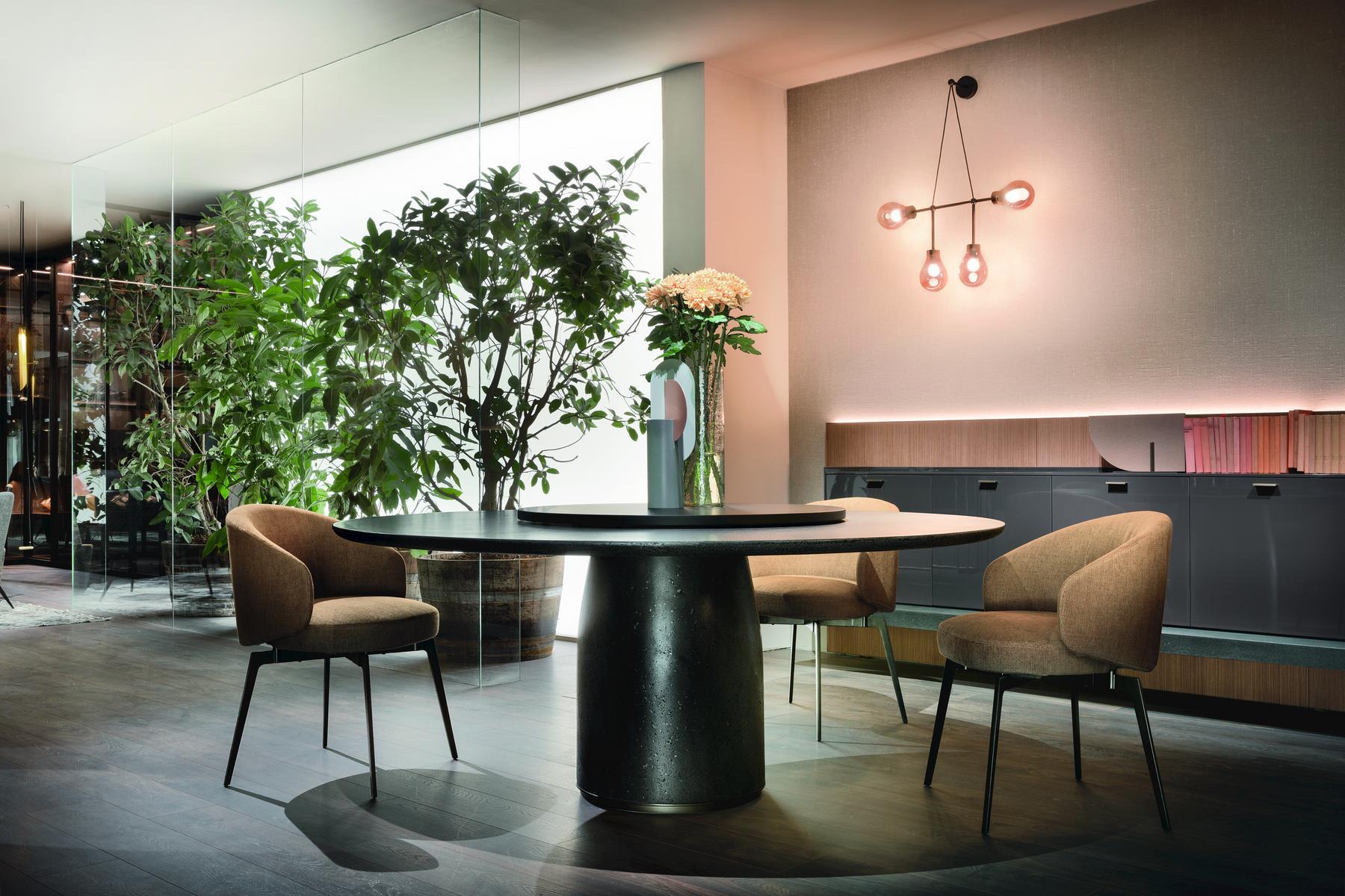 Upholstered fabric chair | Bea by Lema