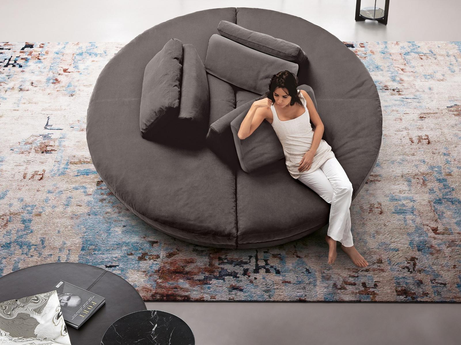 Sectional sofa | Fly by Dema