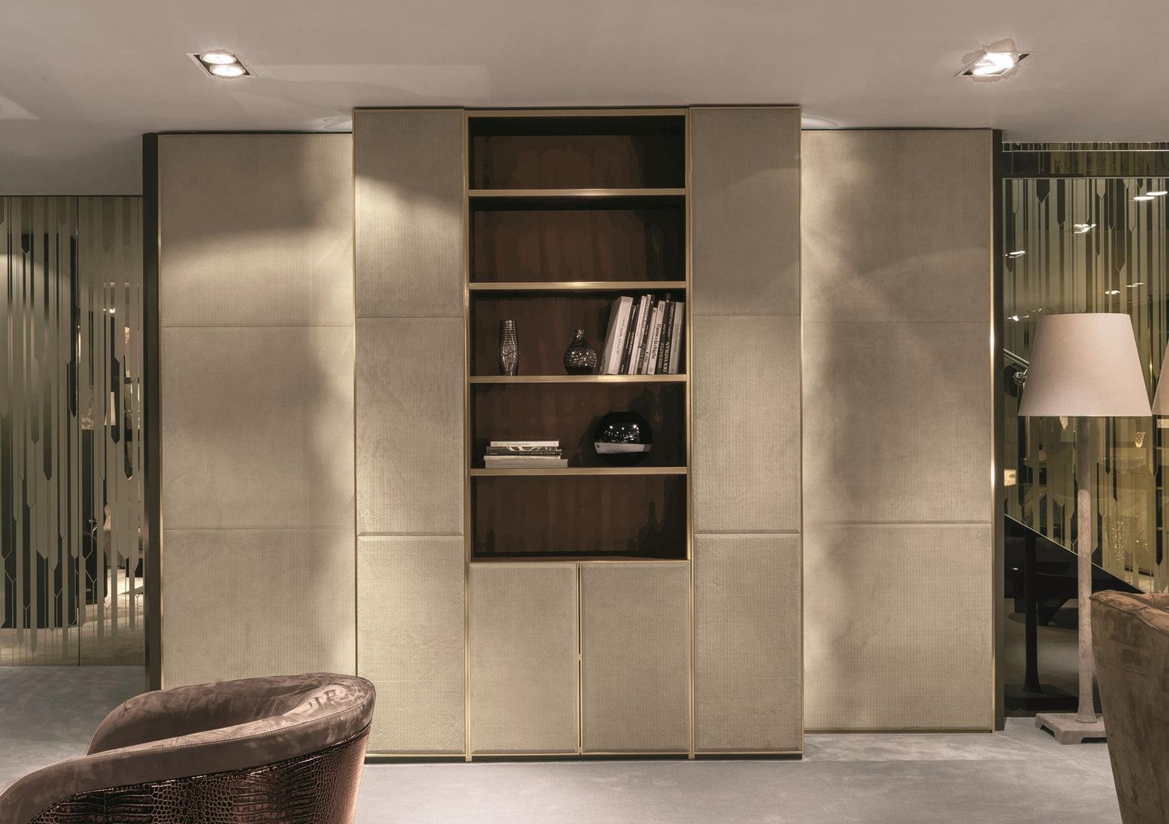 Modular leather storage wall | Ianus Middle by Longhi