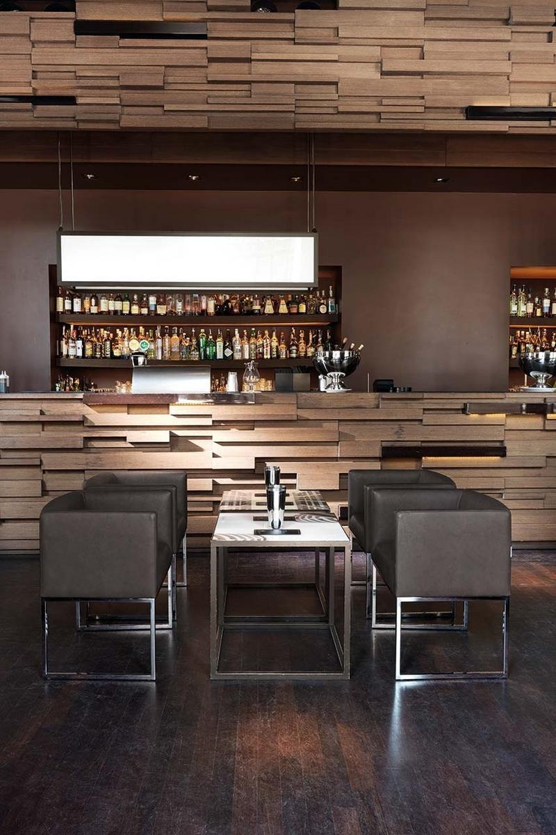 Sled base leather easy chair with armrests | Asia by Frigerio