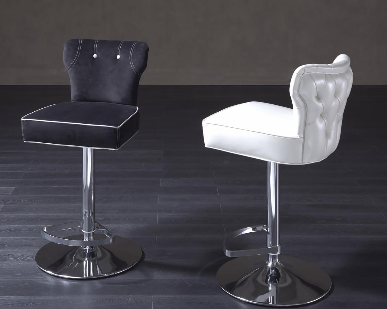 Leather bar chair in a classic style | Guendalina by Rugiano