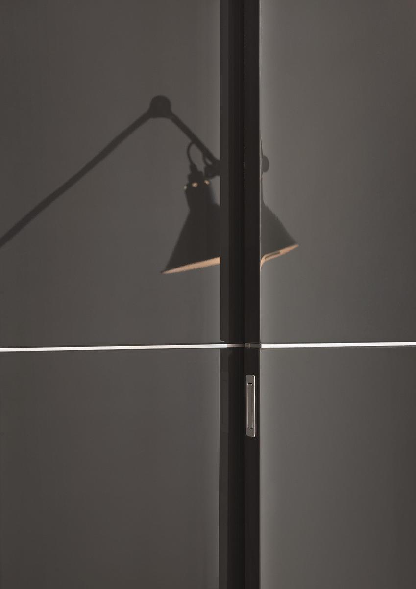 Wardrobe with sliding doors custom | Piana by Lema