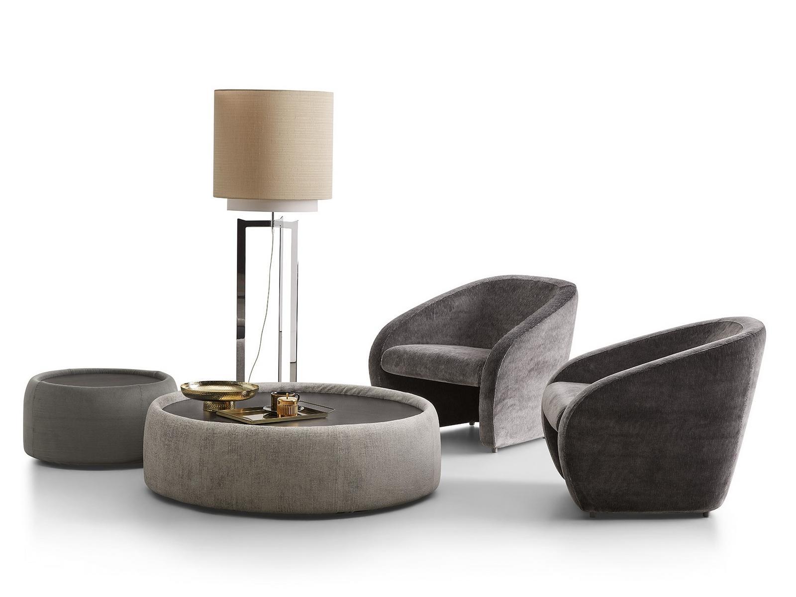 Low round marble coffee table | Cubic by Dema