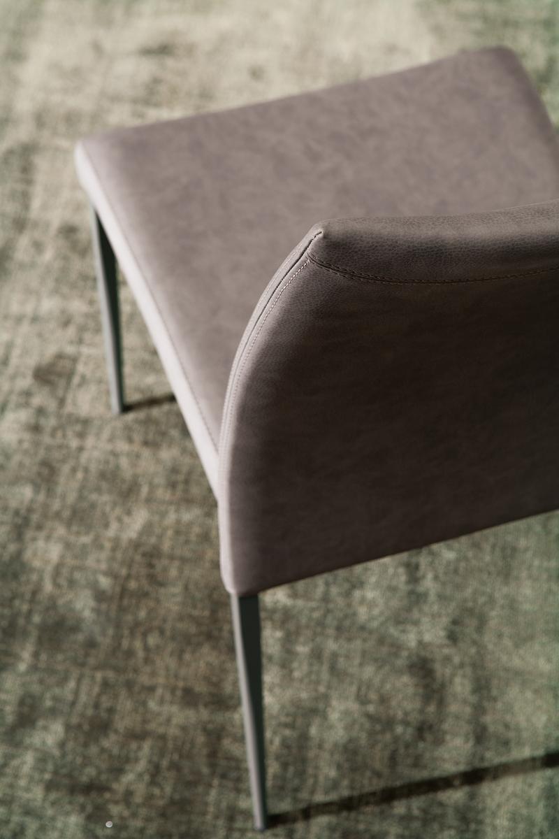 Upholstered Eco-leather chair | Nexus by Ozzio Italia