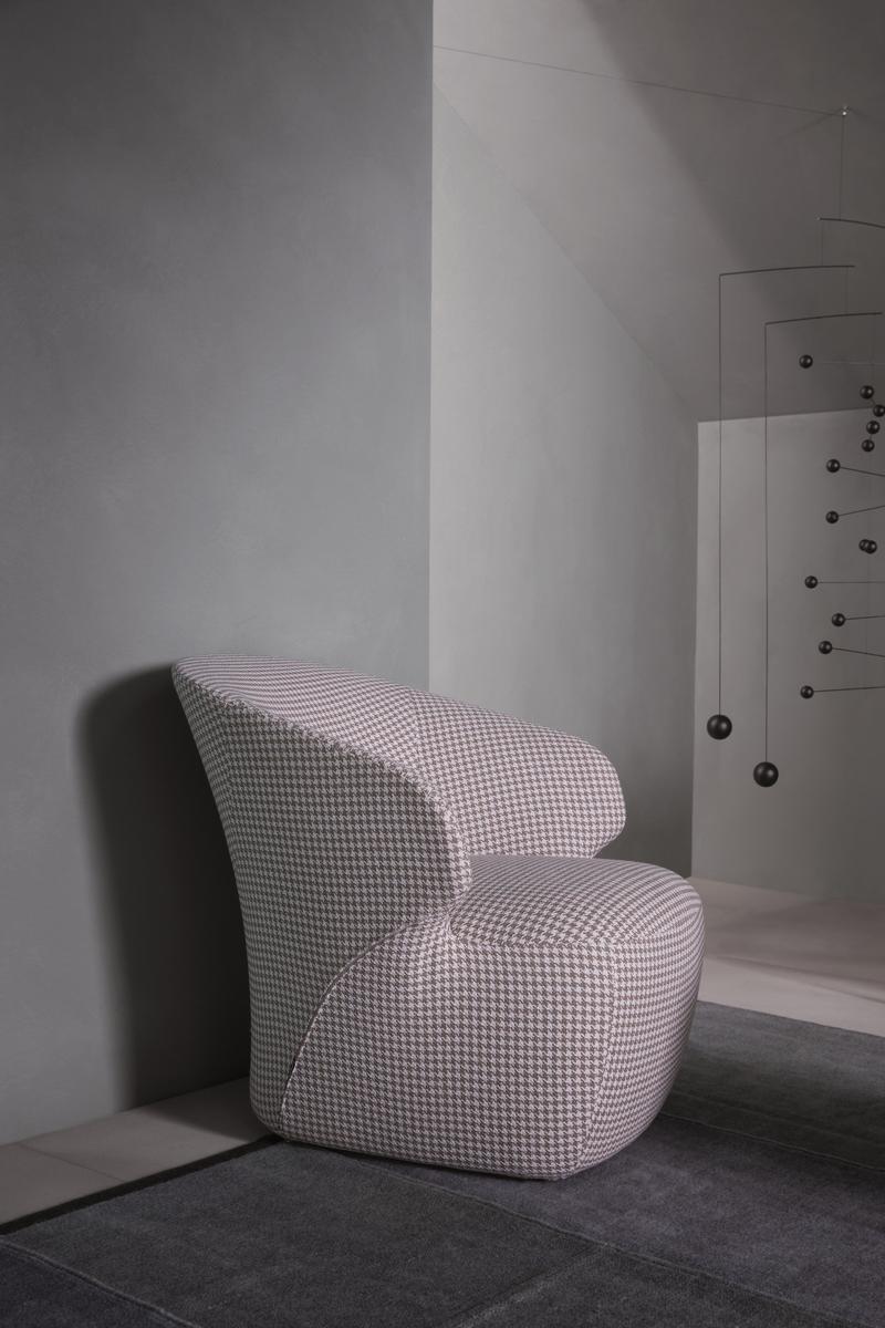Upholstered easy chair with removable cover | Arom by Zanotta