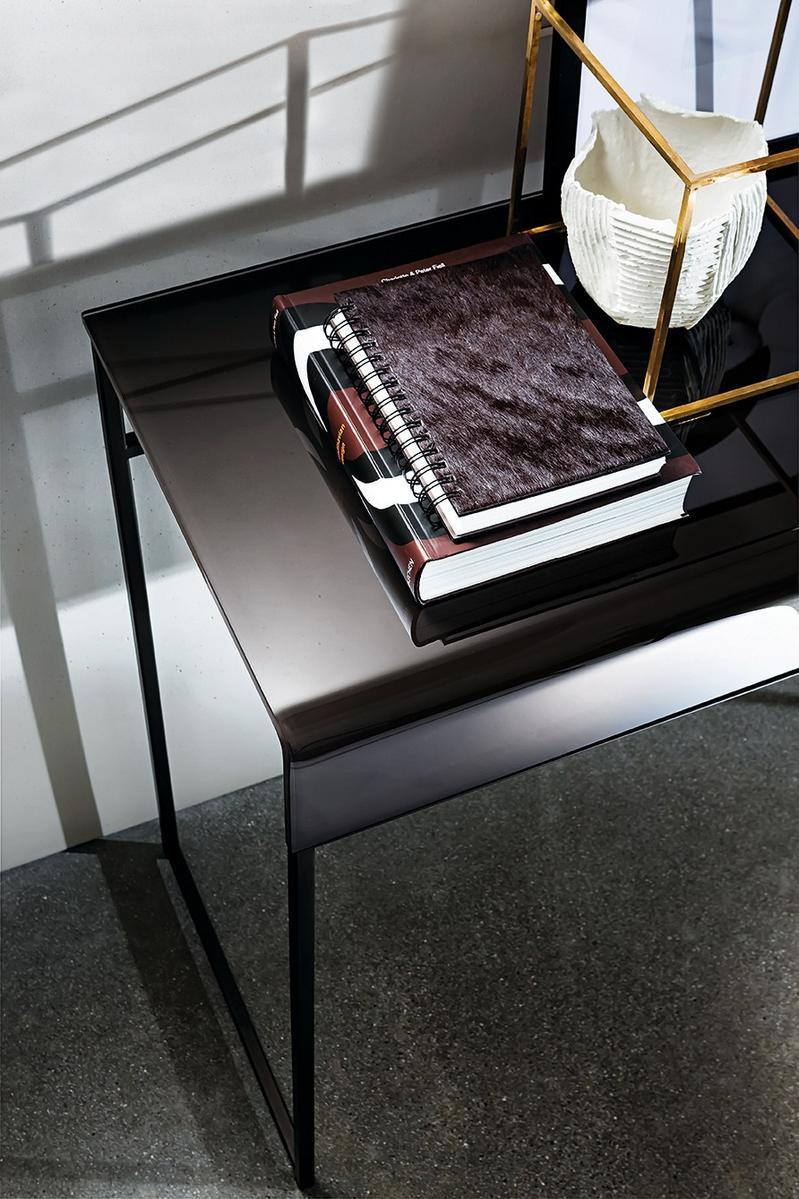 Rectangular glass console table | Nido by Sovet