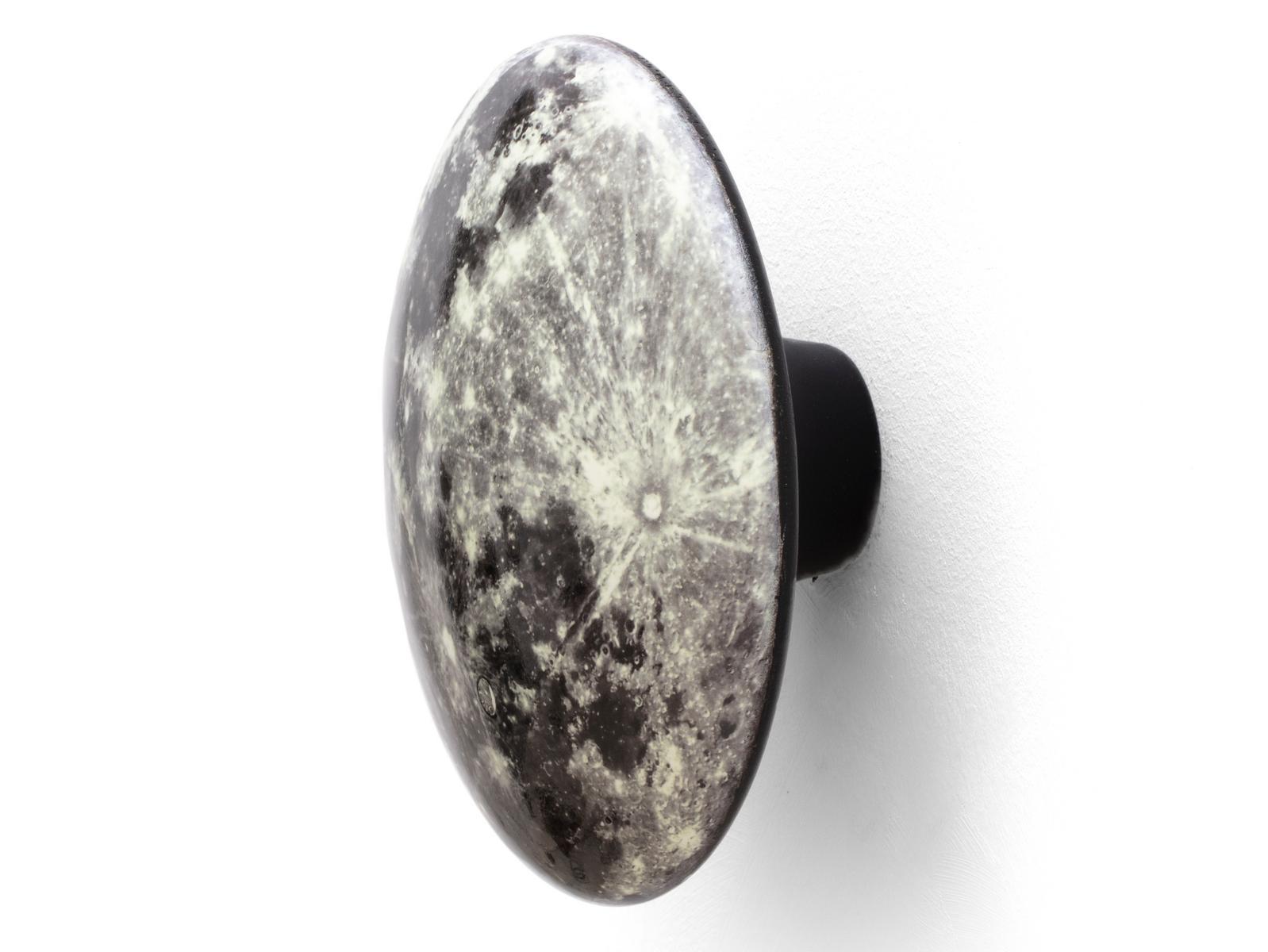 Wall-mounted oak coat rack | Moon by Seletti