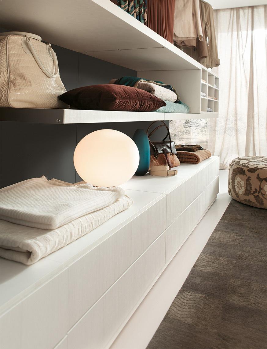 Corner melamine walk-in closet | Store by ALF Dafre