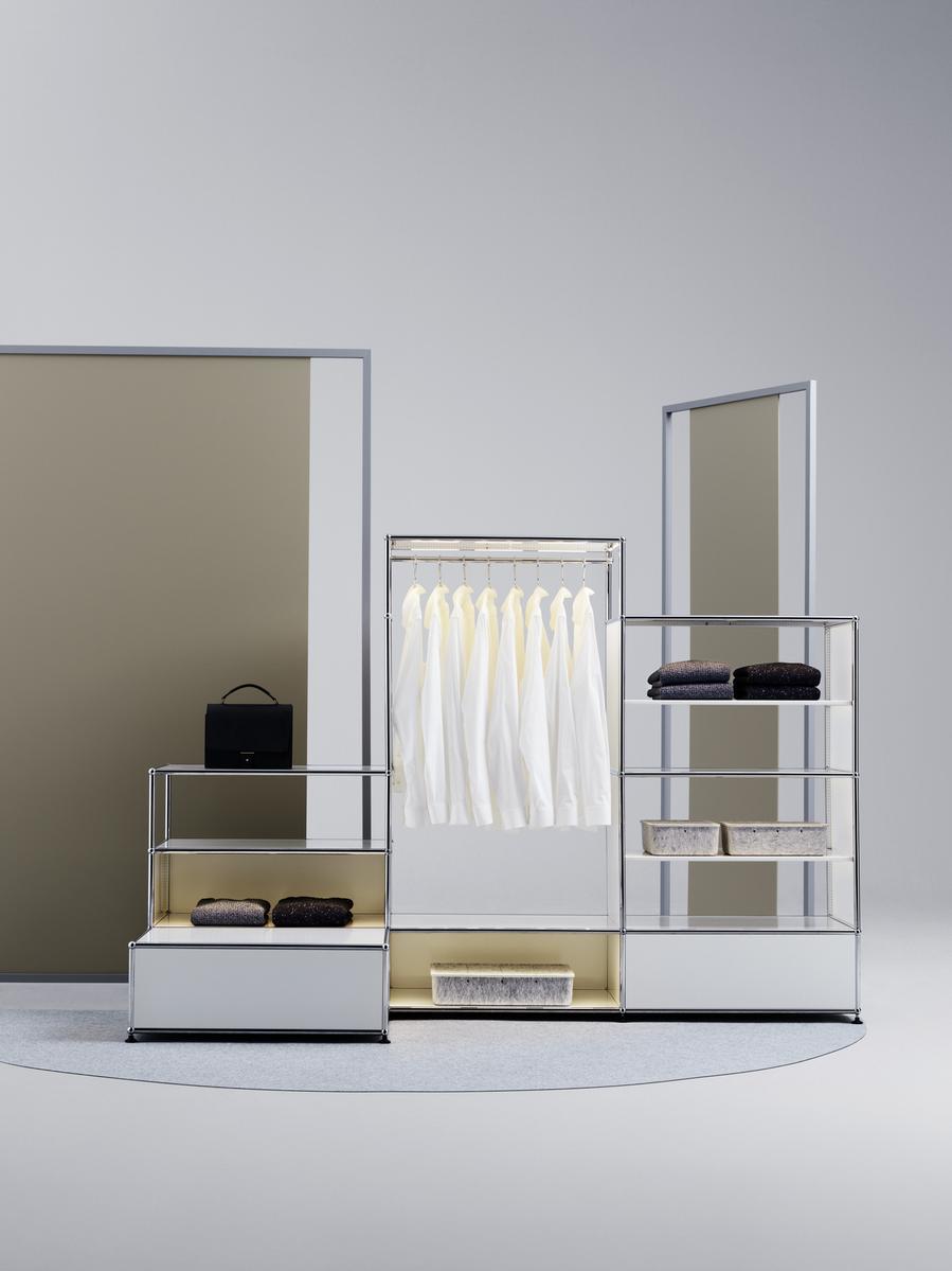 Sectional custom walk-in wardrobe | Haller E by USM