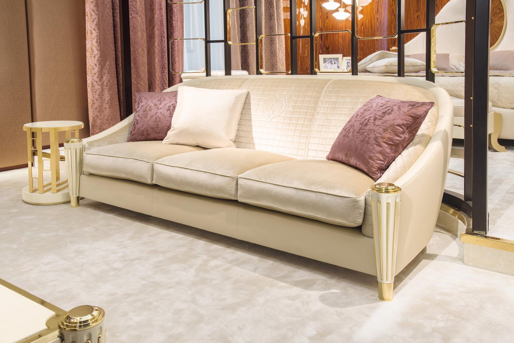 3 seater velvet sofa | Legend by Bruno Zampa