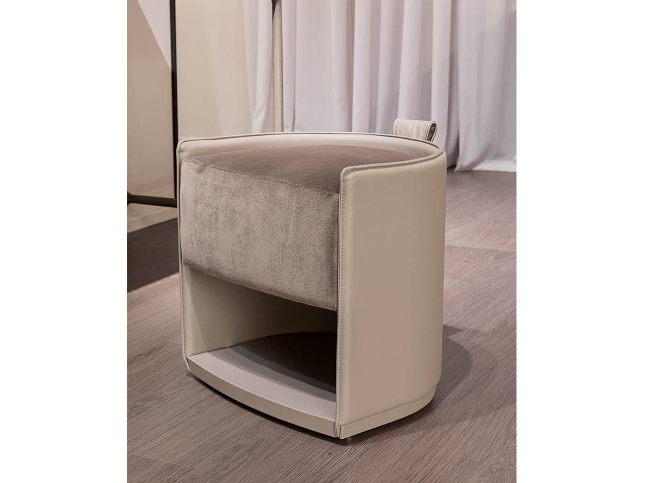 Leather and fabric pouf with integrated magazine rack | Vine by Turri