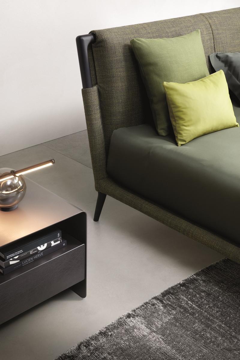 Double bed with upholstered headboard | Gaudì by Flou