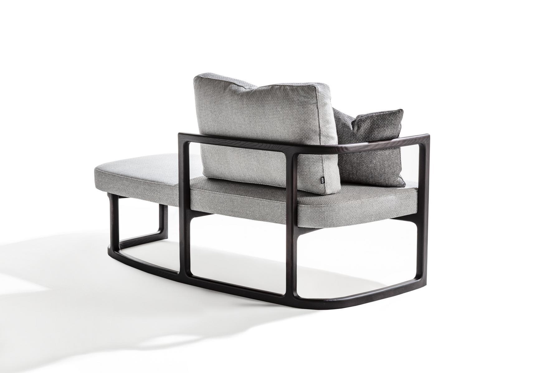 Fabric day bed and solid oak structure | Romain by Porada
