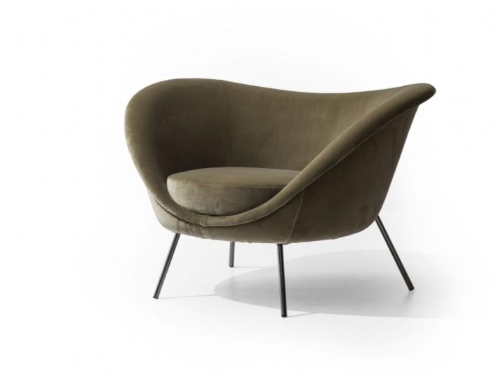 Fabric armchair with armrests | D.154.2 by Molteni