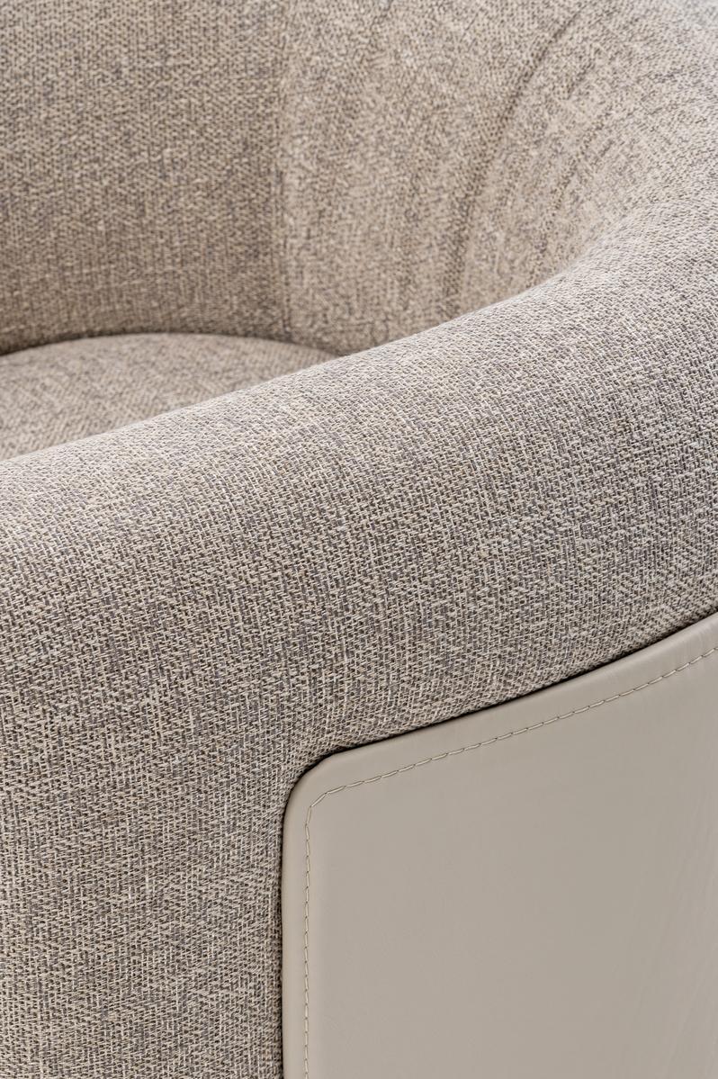 Swivel fabric armchair with armrests | Soul by Turri