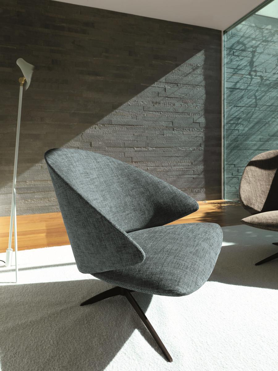 Armchair with 4-spoke base | Koster by Desiree