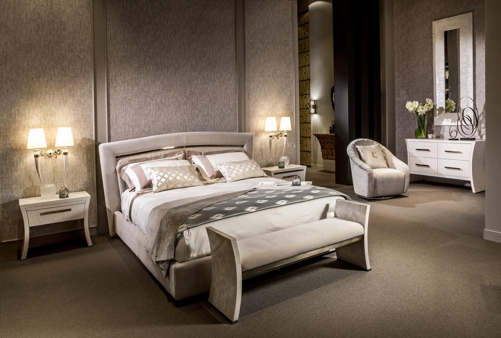 Upholstered velvet double bed | Portofino Plissè by Cantori