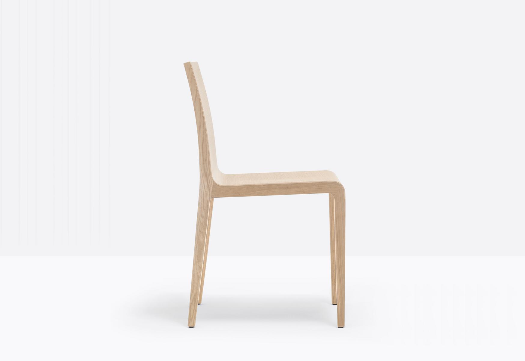 Solid wood chair | Young 420 by Pedrali